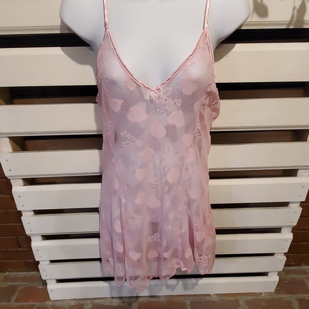INTIMATE ATTITUDES gown.       #988